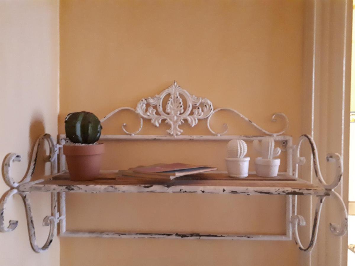 Dependance Royale Bed & Breakfast Caserta Luaran gambar